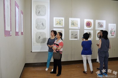 天水市文化館2015年春季免費(fèi)輔導(dǎo)班書畫作品匯報(bào)展開展--天水在線